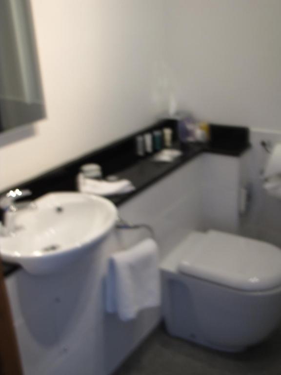 Отель Rose & Crown Тенбери Номер фото